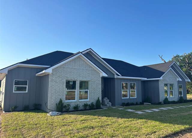 Property at 4433 Collton Ln, Franklin, TX 77856, 3 beds, 2 baths