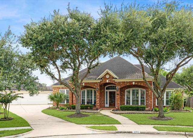 Property at 2302 Haven Manor Ct, Sugar Land, TX 77479, 4 beds, 3 baths