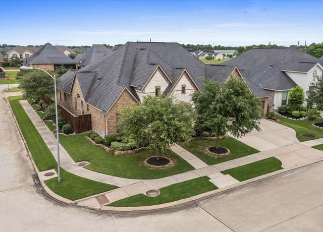 Property at 1614 Primrose Ln, Katy, TX 77493, 4 beds, 4.5 baths