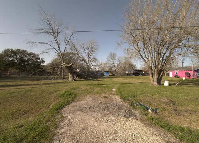 Property at 2520 Stonewall St, La Marque, TX 77568