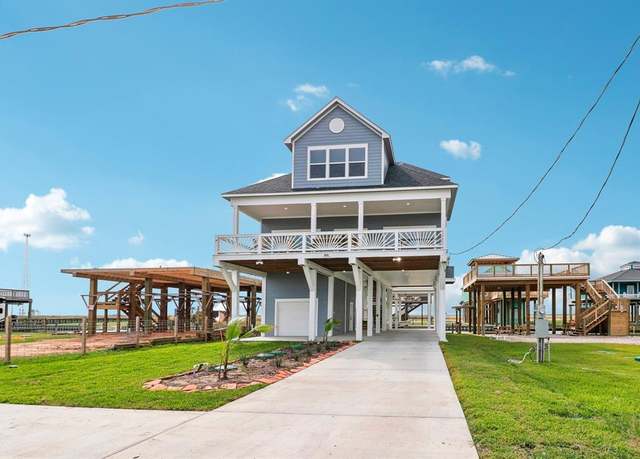 Property at 555 Pompano Dr Unit Q, Freeport, TX 77541, 4 beds, 4.5 baths