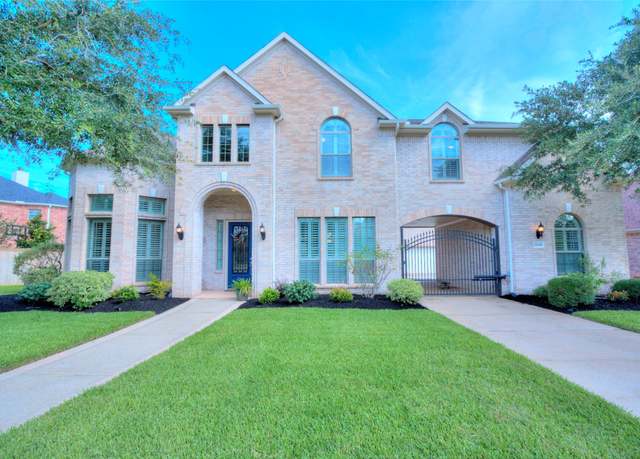 Property at 12005 Opal Creek Dr, Pearland, TX 77584, 4 beds, 4 baths
