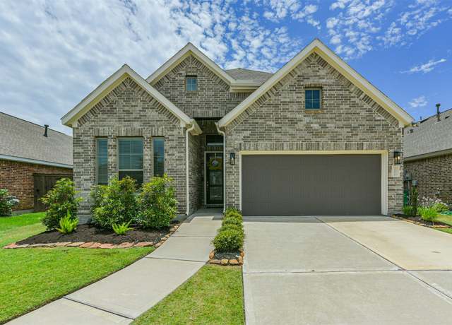 Property at 12314 Macbrice Ln, Humble, TX 77346, 4 beds, 3 baths