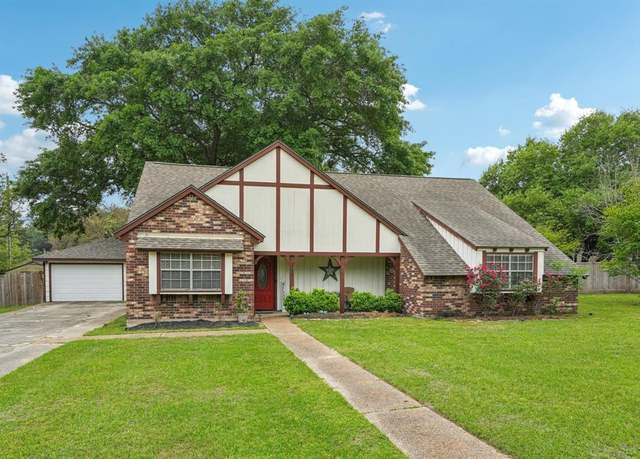 Property at 211 Beaumont Dr, Magnolia, TX 77354, 4 beds, 3 baths