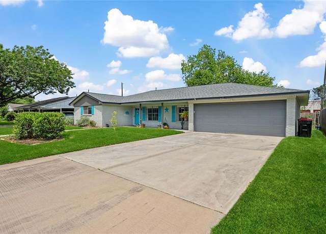 Property at 802 Maplewood St, Baytown, TX 77520, 4 beds, 2 baths