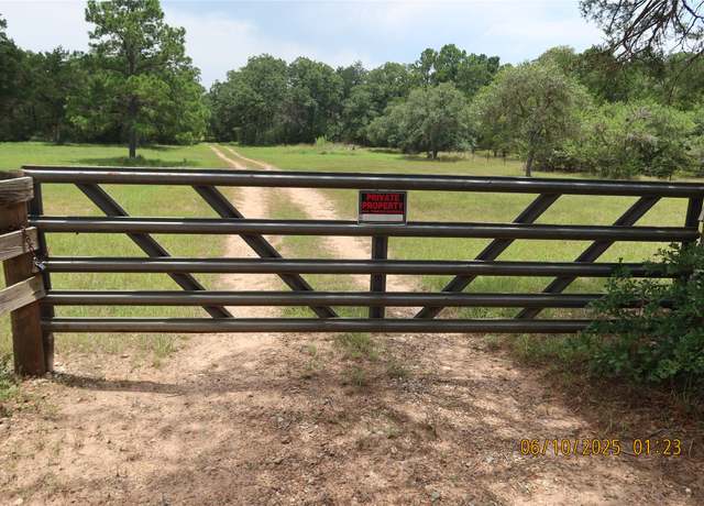 Property at 1584 Dungens Mill Rd, Columbus, TX 78934