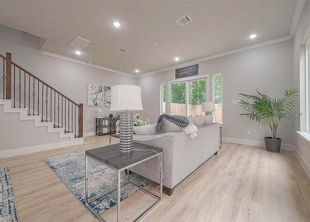 Property at 3835 Mainer St, Houston, TX 77021, 3 beds, 2.5 baths