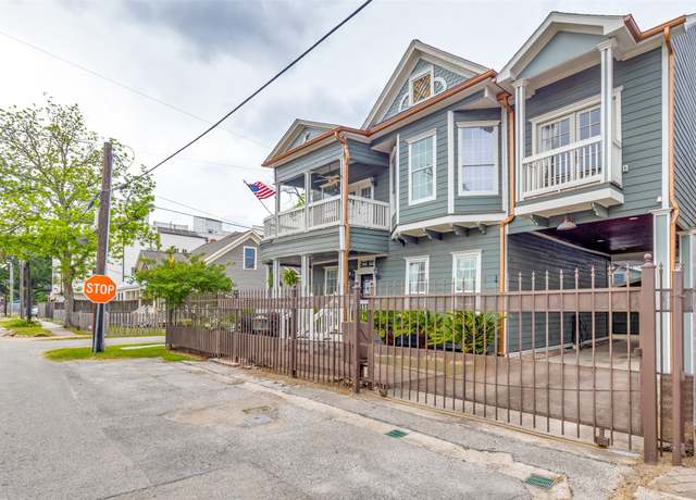 Property at 1220 Bingham St, Houston, TX 77007, 4 beds, 4 baths