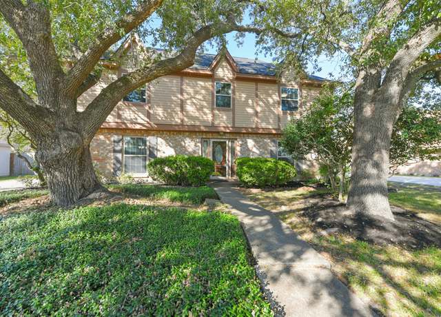 Property at 7719 12th Fairway Ln, Humble, TX 77346, 4 beds, 2.5 baths