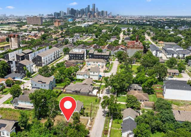 Property at 4724 Coke St, Houston, TX 77020