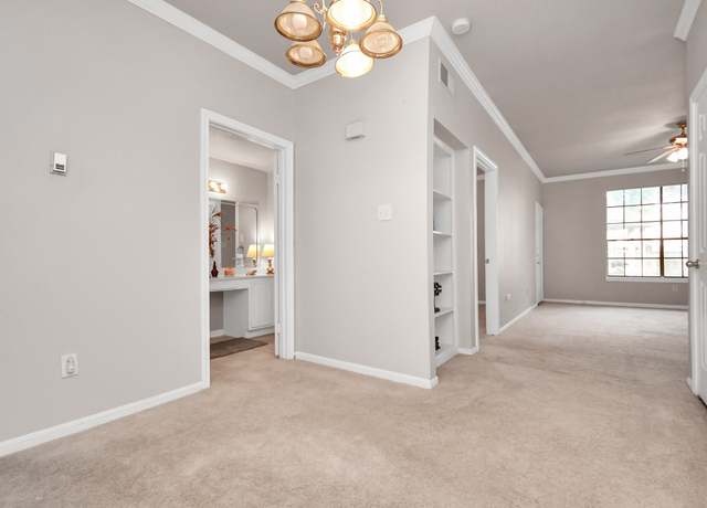 Property at 2255 Braeswood Park Dr #133, Houston, TX 77030, 1 bed, 1 bath