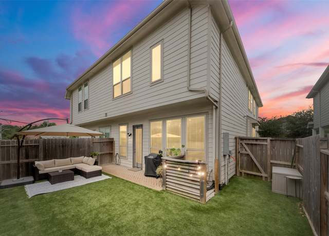 Property at 219 Club Crest Ln, Houston, TX 77009, 3 beds, 2.5 baths