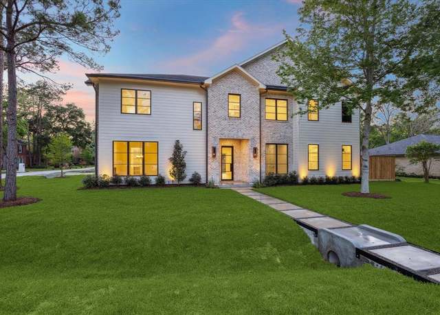 Property at 901 Constance Dr, Hedwig Village, TX 77024, 5 beds, 5.5 baths