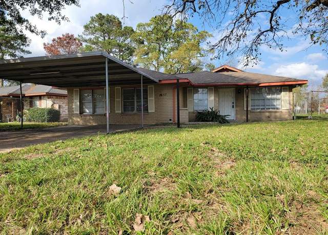 Property at 5811 Knightwood St, Houston, TX 77016, 3 beds, 1.5 baths