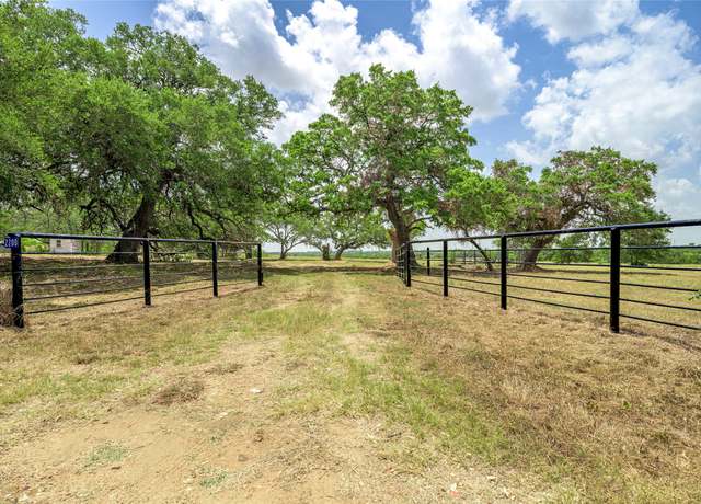 Property at 2200 Baca Loop, Flatonia, TX 78941