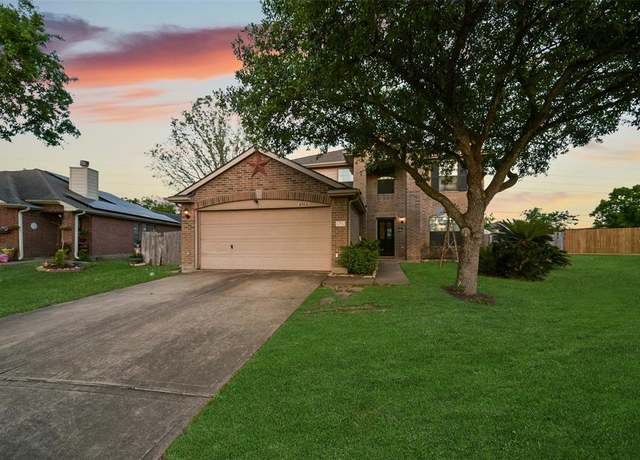 Property at 3702 Pebble Garden Ln, Katy, TX 77449, 4 beds, 2.5 baths