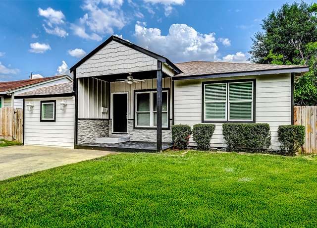 Property at 7029 Saint Augustine St, Houston, TX 77021, 3 beds, 2 baths
