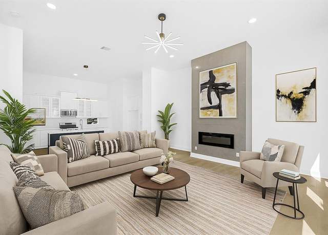 Property at 2122 Oatfield Dr, Houston, TX 77018, 3 beds, 3.5 baths