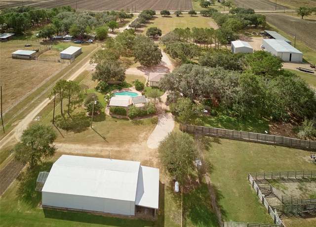 Property at 8831 Psencik Rd, Richmond, TX 77469, 4 beds, 3.5 baths