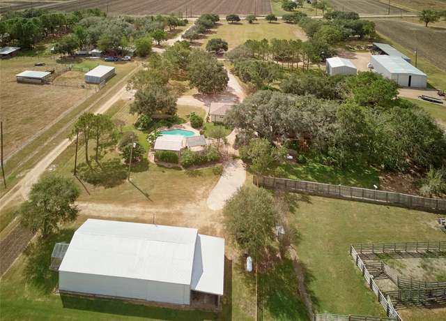 Property at 8831 Psencik Rd, Richmond, TX 77469, 4 beds, 3.5 baths