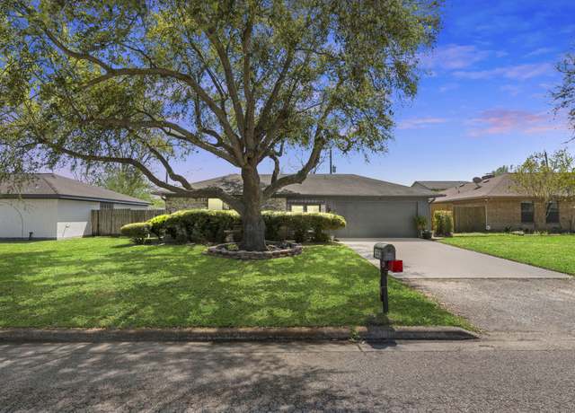 Property at 2413 38th Ave N, Texas City, TX 77590, 3 beds, 2 baths