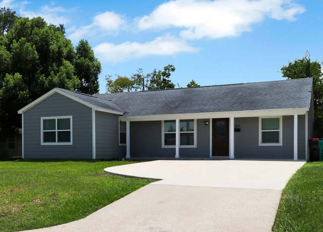 Property at 703 Briarwood Dr, Baytown, TX 77520, 3 beds, 1 bath
