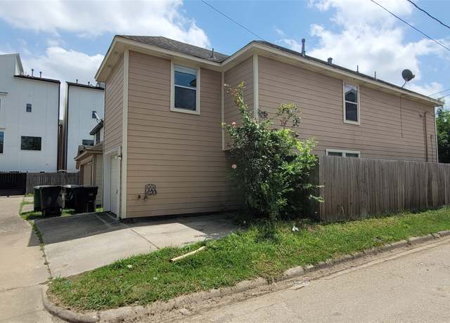 Property at 1426 Ruthven St, Houston, TX 77019, 2 beds, 2.5 baths
