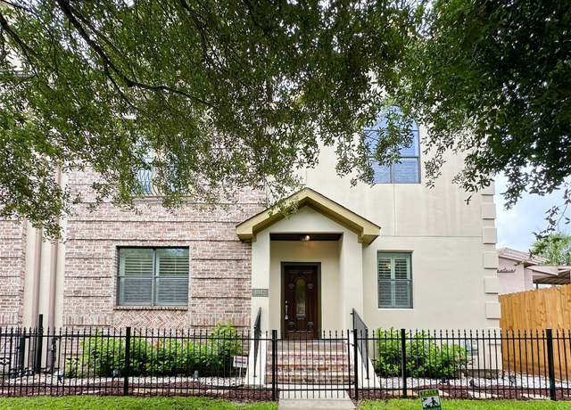 Property at 4042 Bellefontaine St, Houston, TX 77025, 4 beds, 3.5 baths