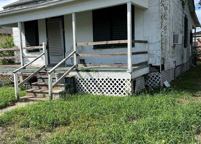 Property at 5110 Avenue M, Galveston, TX 77551, 2 beds, 1 bath