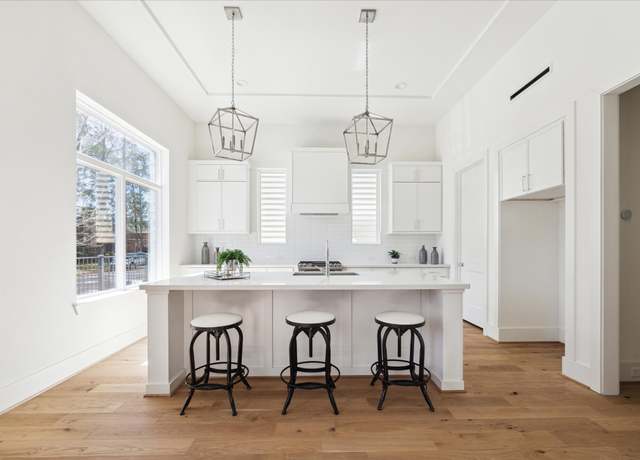 Property at 5302 Wembley Downs Dr, Houston, TX 77091, 3 beds, 2.5 baths