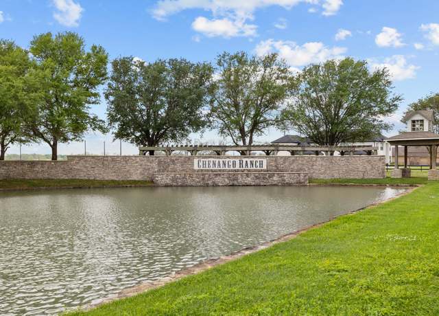 Property at 21702 Chenango Lake Dr, Angleton, TX 77515