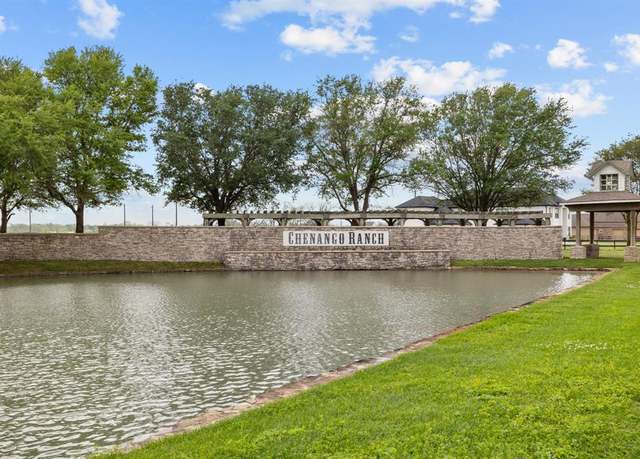 Property at 21702 Chenango Lake Dr, Angleton, TX 77515