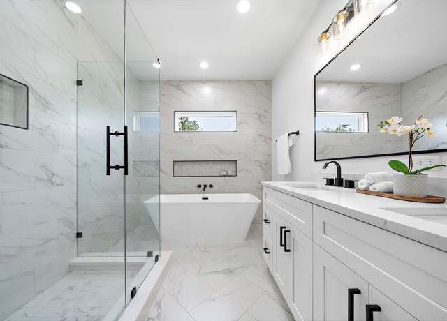 Property at 6128 Endeavor Heights Rd, Houston, TX 77091, 3 beds, 2.5 baths