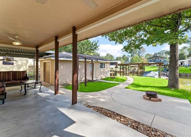 Property at 175 S Circle Dr, Livingston, TX 77351, 2 beds, 1.5 baths