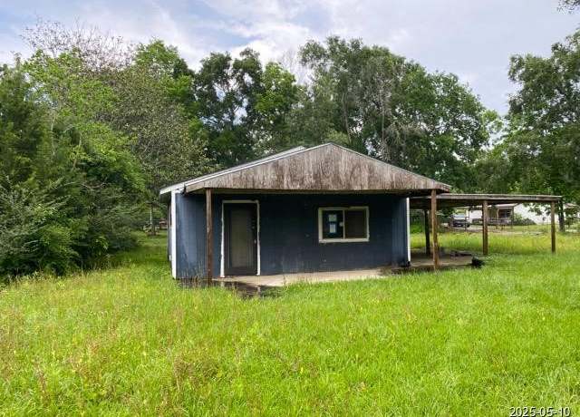 Property at 201 W Oak, Daisetta, TX 77533, 1 bed, 1 bath