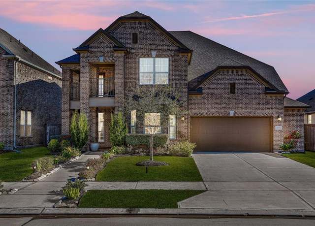 Property at 2310 Ironwood Pass Dr, Missouri City, TX 77459, 5 beds, 4 baths