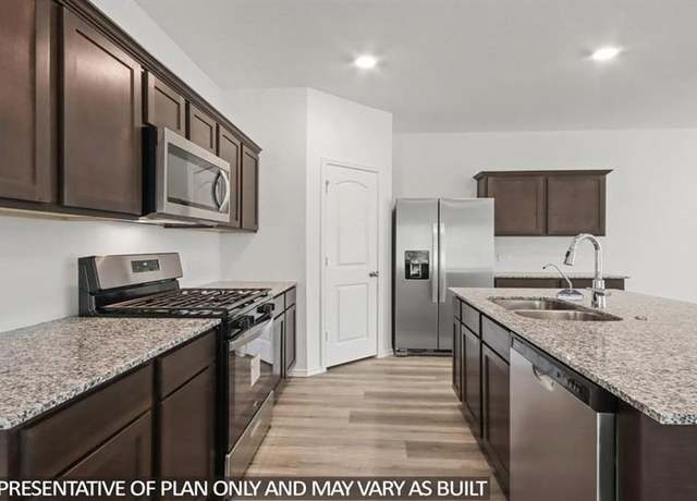 Property at 534 Belle Springs Ln, Conroe, TX 77301, 4 beds, 2.5 baths