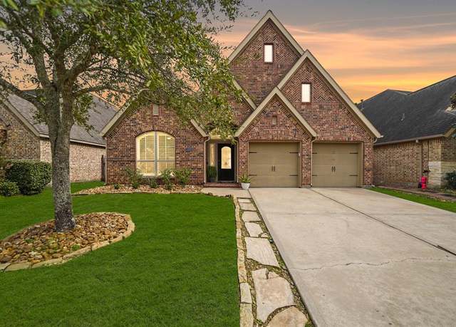 Property at 2515 Mountain Sage Dr, Pearland, TX 77584, 4 beds, 3 baths