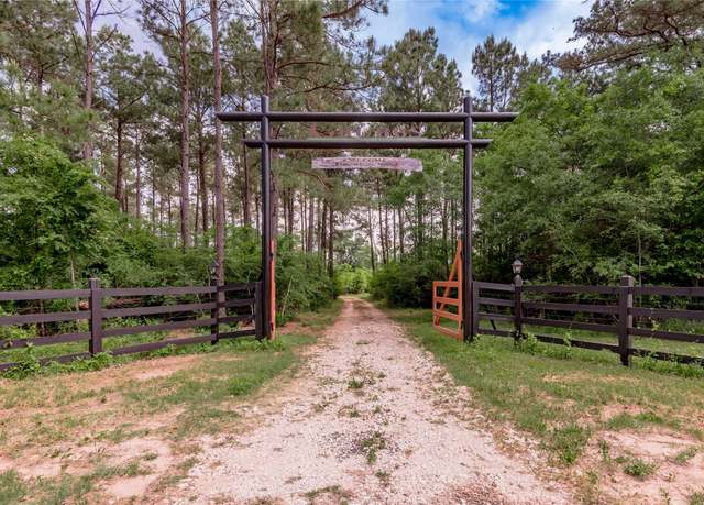 Property at 0 Us-287, Crockett, TX 75835, 4 beds, 2 baths