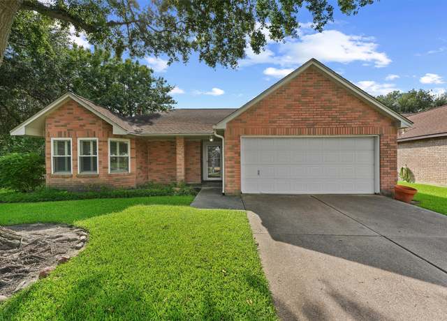 Property at 706 Rosefield Ct, Pearland, TX 77584, 3 beds, 2 baths