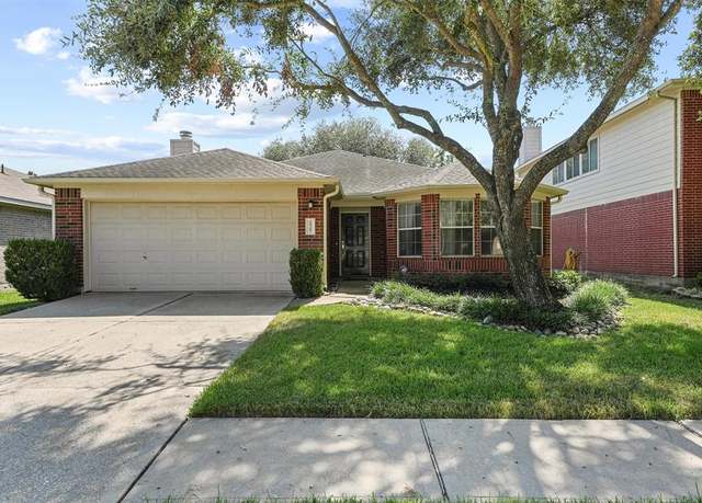 Property at 10307 Glenfield Park Ln, Houston, TX 77070, 3 beds, 2 baths