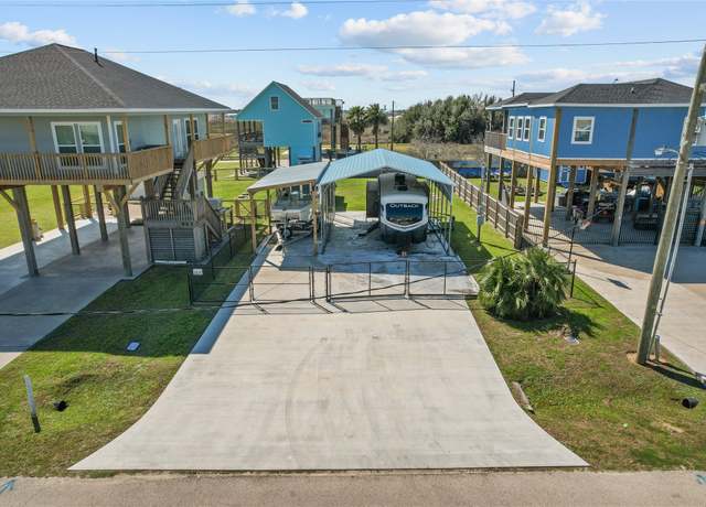 Property at 957 S Tinkle Ln, Crystal Beach, TX 77650