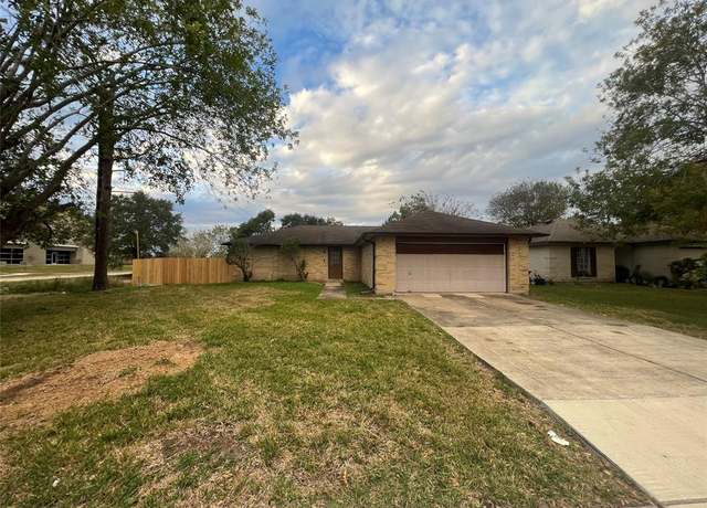 Property at 15938 Rosebriar Dr, Houston, TX 77489, 2 beds, 2 baths