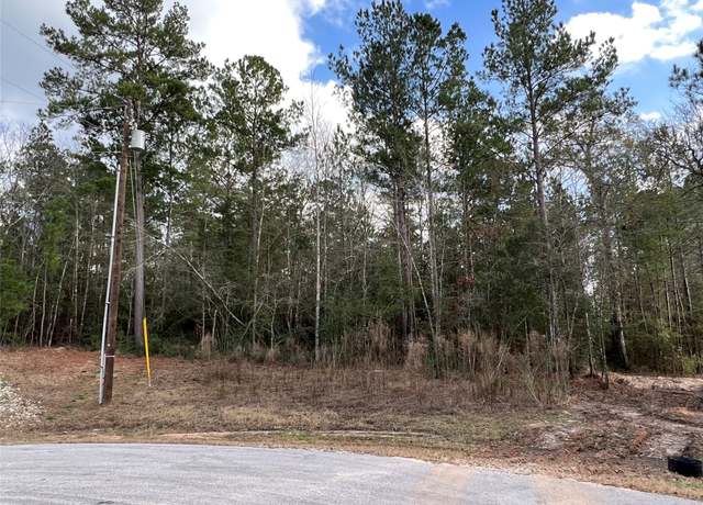 Property at 32-27-10 Azurite Rd, Huntsville, TX 77340