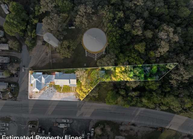 Property at 907/915 N Jefferson St, La Grange, TX 78945, 2 beds, 1 bath