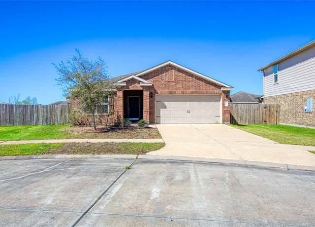 Property at 418 Hawks View Dr, La Marque, TX 77568, 3 beds, 2 baths