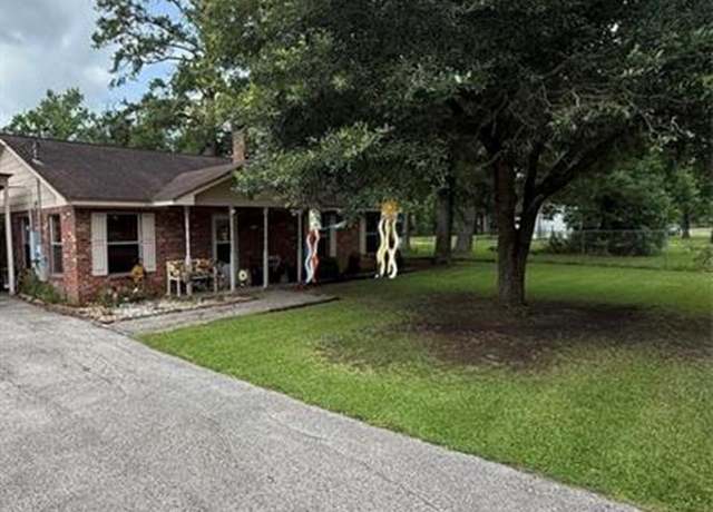 Property at 282 County Road 6769, Dayton, TX 77535, 2 beds, 1 bath