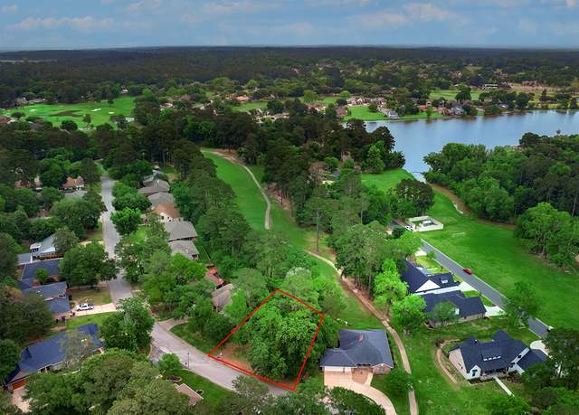 Property at 901 River Oaks Dr, Huntsville, TX 77340