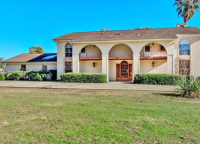 Property at 1112 Shaw Dr Dr, Nederland, TX 77627, 4 beds, 4.5 baths