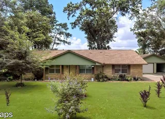 Property at 511 Northwood Dr, Conroe, TX 77303, 3 beds, 2 baths